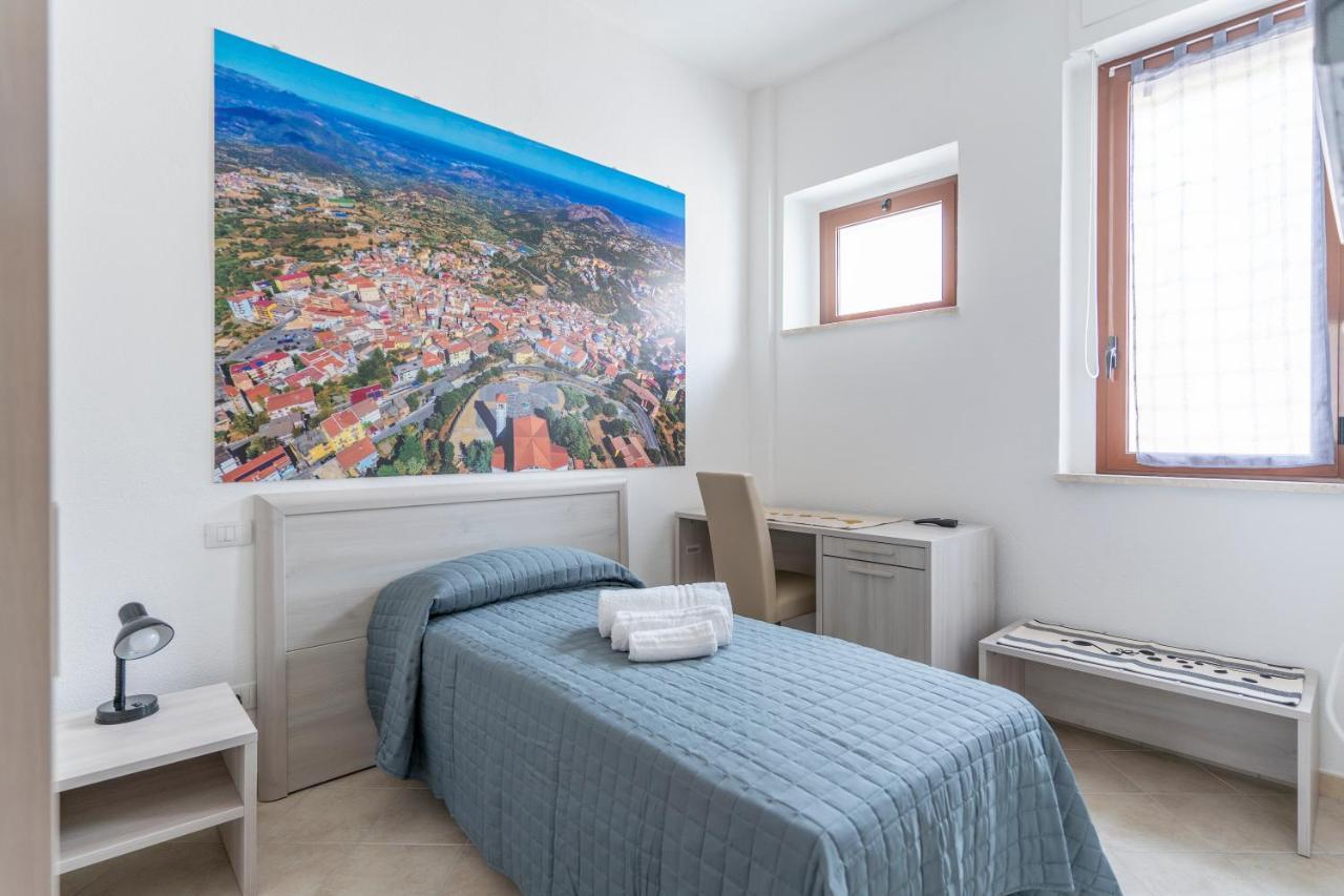 Hotel Dei Tacchi Osini Bagian luar foto